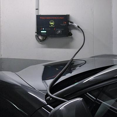 Un Guide de référence pour faciliter l’installation de bornes de recharge dans les copropriétés en France