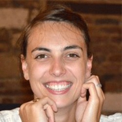 Hélène POUGHON, Brico-concierge à Lille Fives